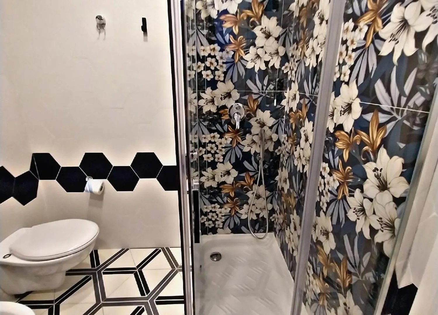 Firenze24 Hotel Naples 0*,  Italy